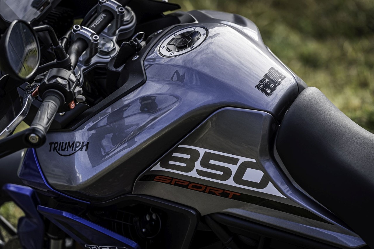 Moto Guzzi V85 TT VS Triumph Tiger 850 Sport: viaggia, guida, SOGNA